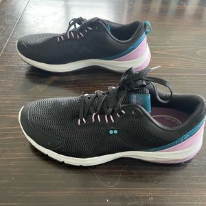 Womans Ryka Sneakers LIKE NEW